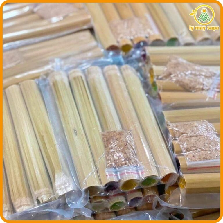 cơm lam ngũ sắc hút chân không gửi cho khách